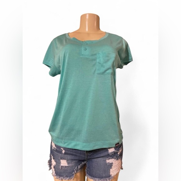 Patagonia Green Fitted Polo T-Shirt with Cuffed Cap Sleeves - Picture 2 of 2